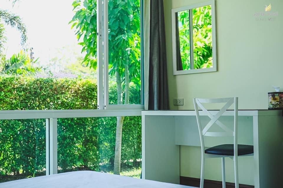 Sunee View Hotel Чаченгсау Екстер'єр фото